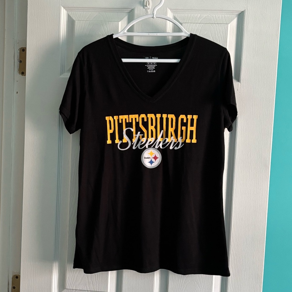 Pittsburgh Steelers V-neck Shirt Sleeve Tshirt